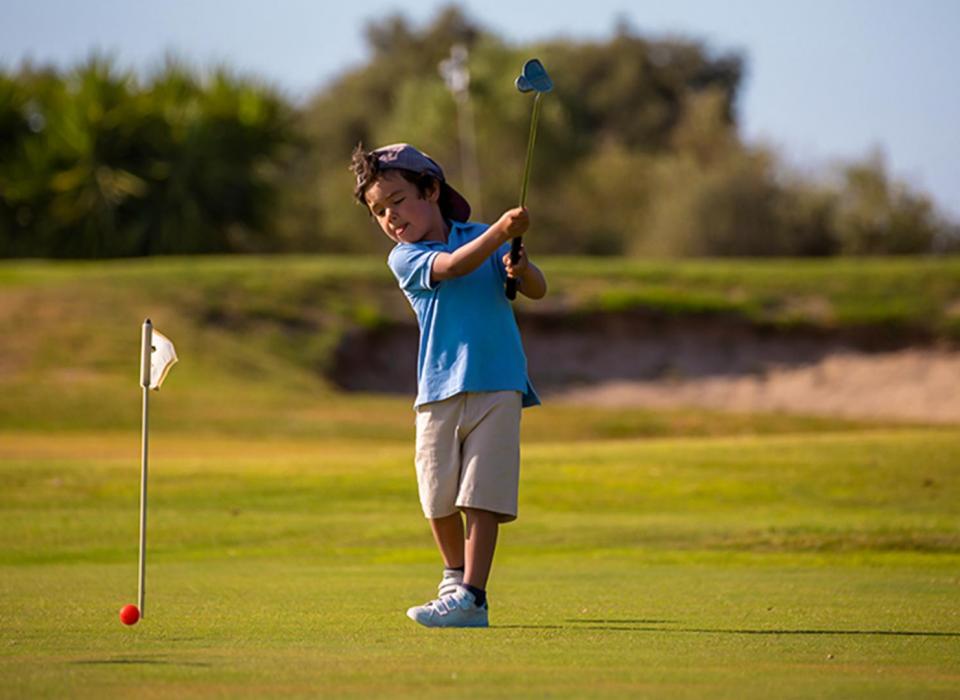 Golf en familia: Precio especial para jóvenes