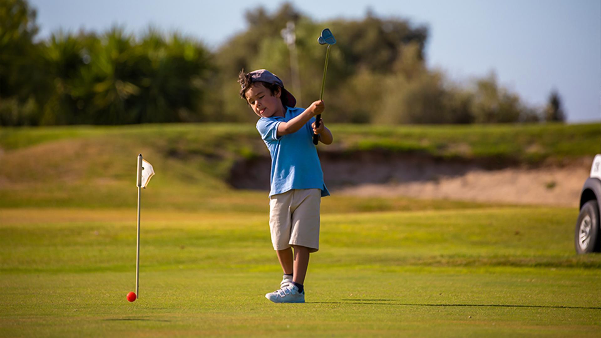 Golf en familia: Precio especial para jóvenes